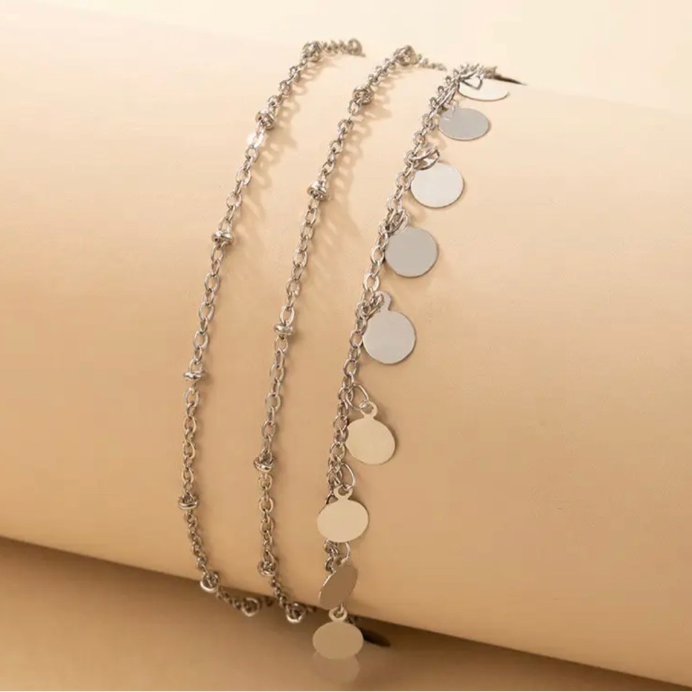 beautiful silver anklet